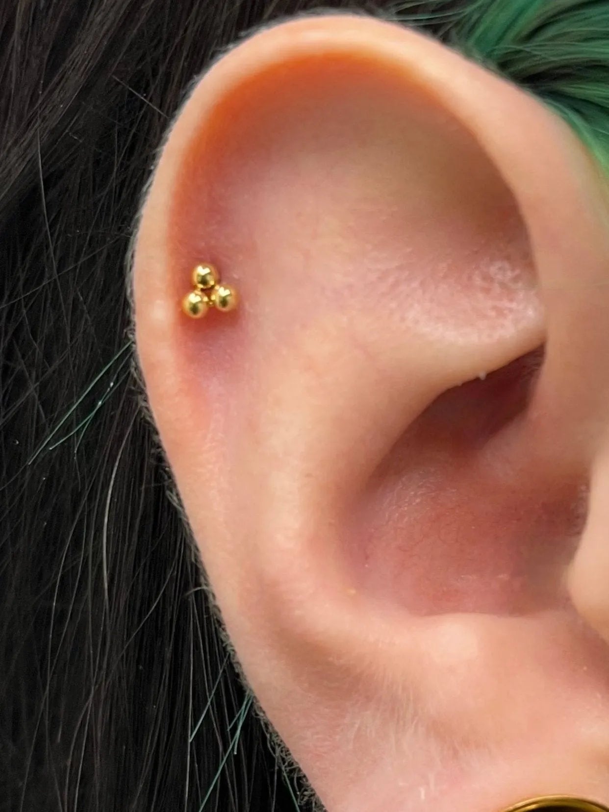 Titanium - Push Pin Flat Back Piercing 3 Balls