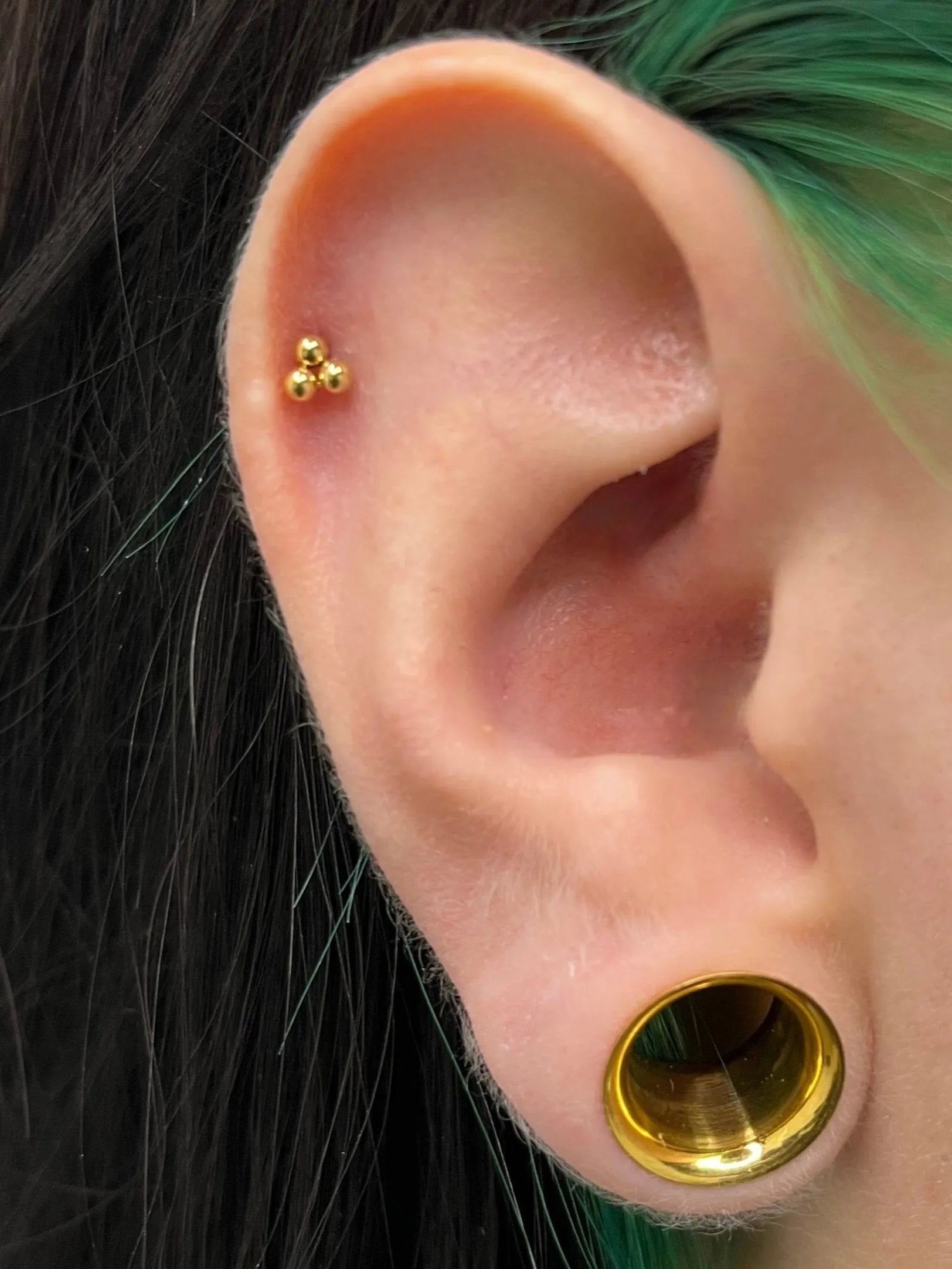 Titanium - Push Pin Flat Back Piercing 3 Balls