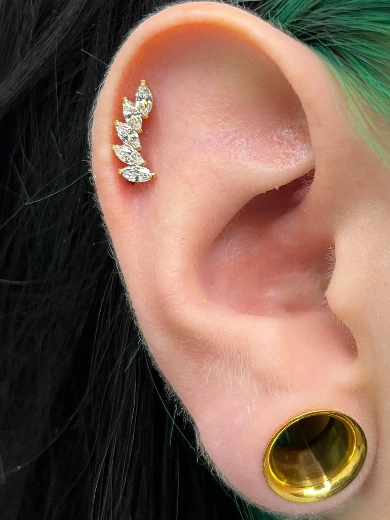 Titanium - Push Pin Flat Back Piercing Extravagant Crystal Design