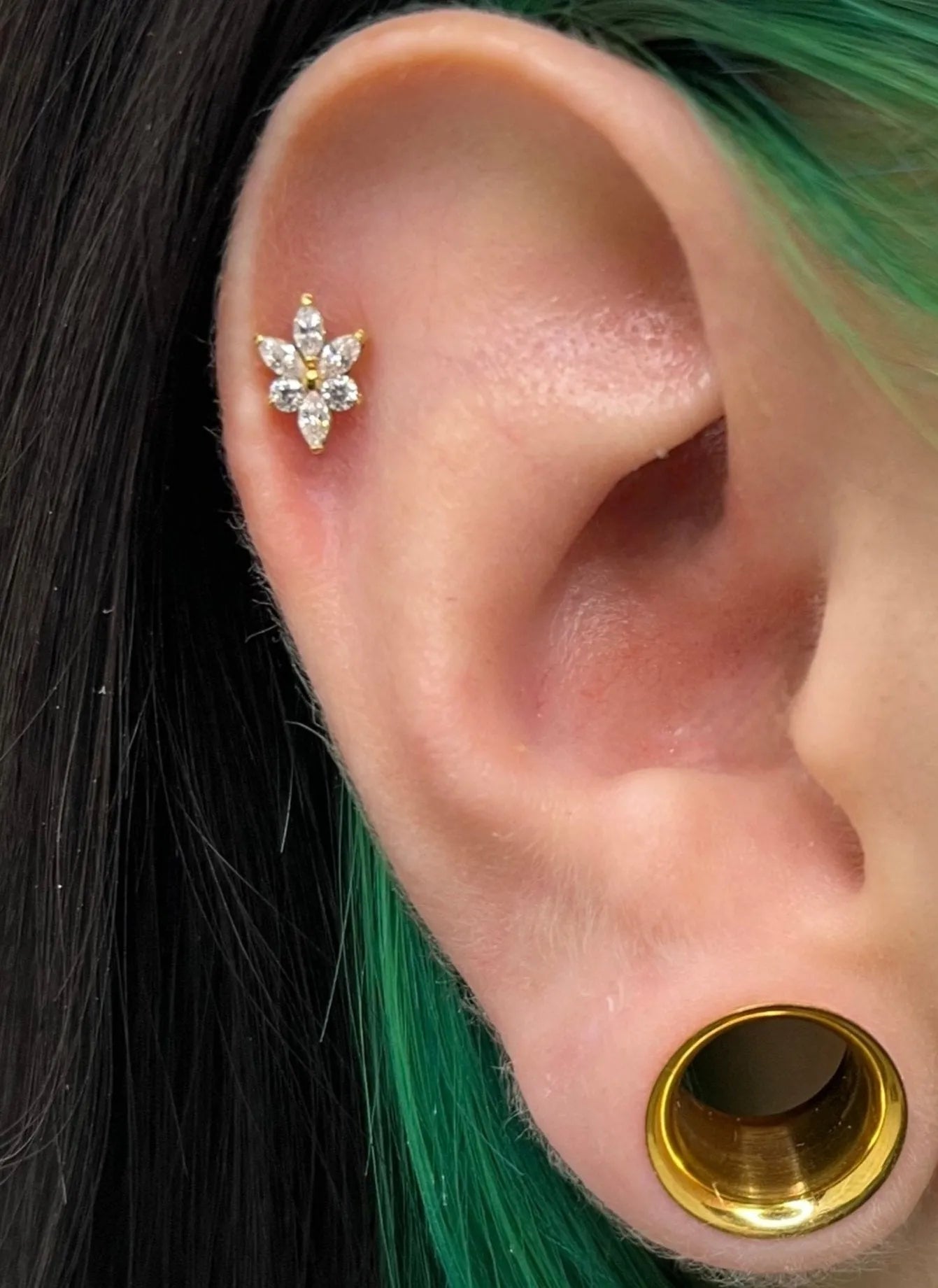 Titanium - Push Pin Flat Back Piercing Unique Crystal Flower