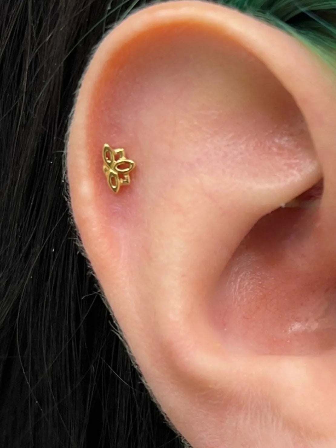 Titanium - Push Pin Flat Back Piercing Dainty Lotus